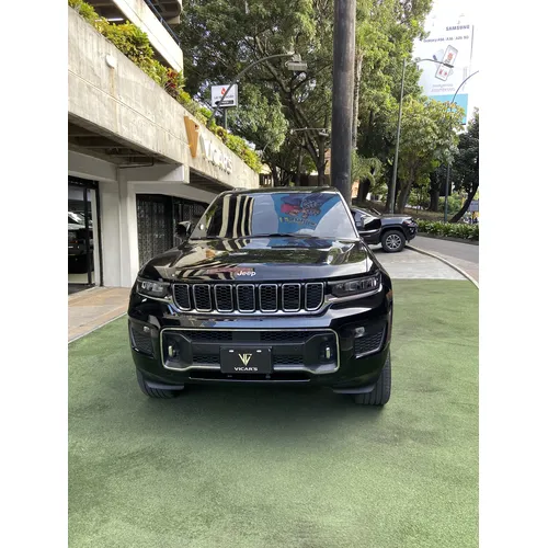 Jeep Grand Cherokee Limited 2023 Negro Caracas