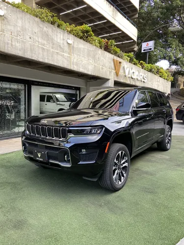 Jeep Grand Cherokee Limited 4x4 Overland 2023 59.900$
