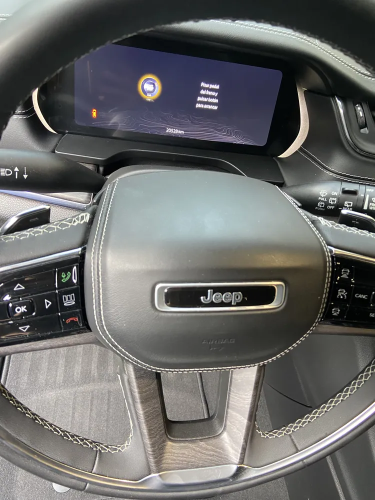 Jeep Grand Cherokee Limited 2023 Negro Caracas