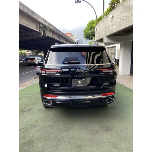 Jeep Grand Cherokee Limited 2023 Negro Caracas