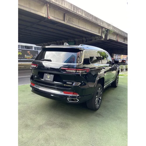 Jeep Grand Cherokee Limited 2023 Negro Caracas