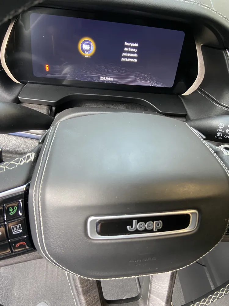 Jeep Grand Cherokee Limited 2023 Negro Caracas