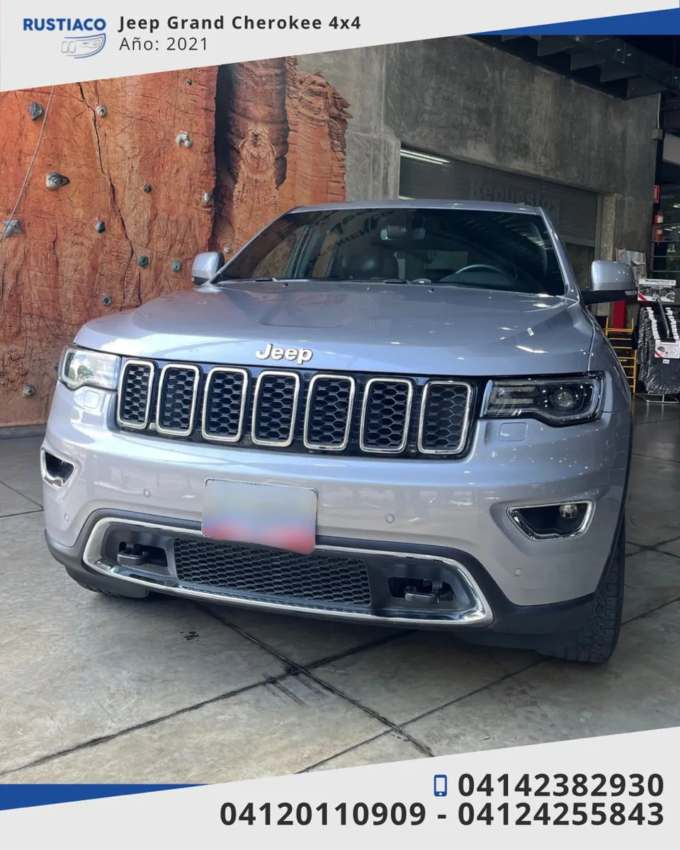 Jeep Grand Cherokee Limited 2021 Plateado Caracas