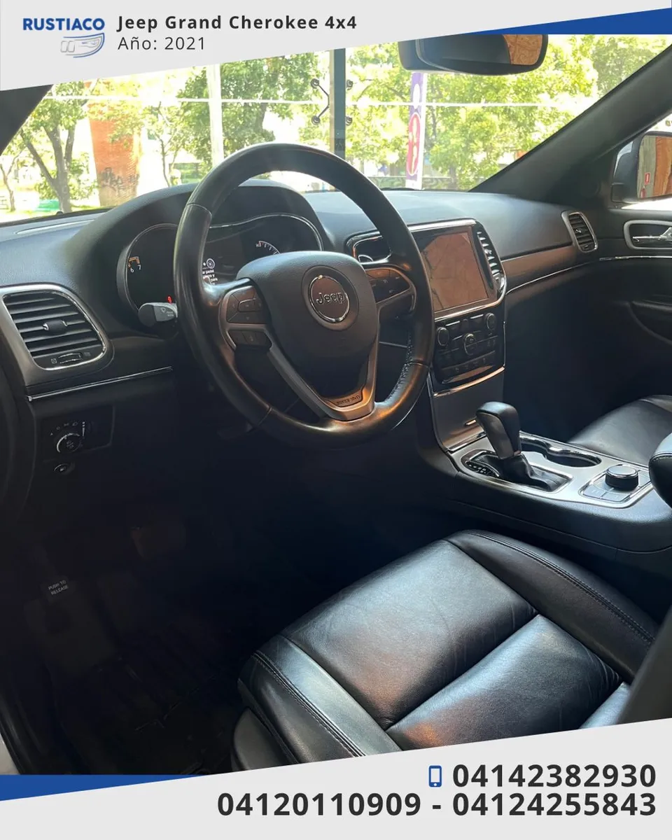 Jeep Grand Cherokee Limited 2021 Plateado Caracas
