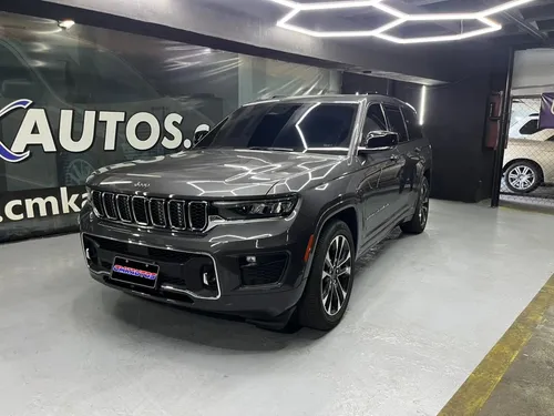 Jeep Grand Cherokee Overland 2023