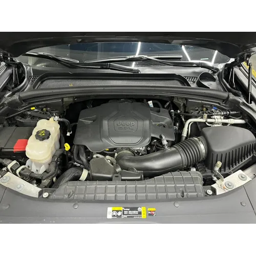 Jeep Grand Cherokee Overland 2023 Gris Caracas