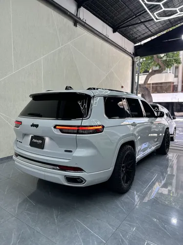 Jeep Grand Cherokee 2023 Blanco Caracas
