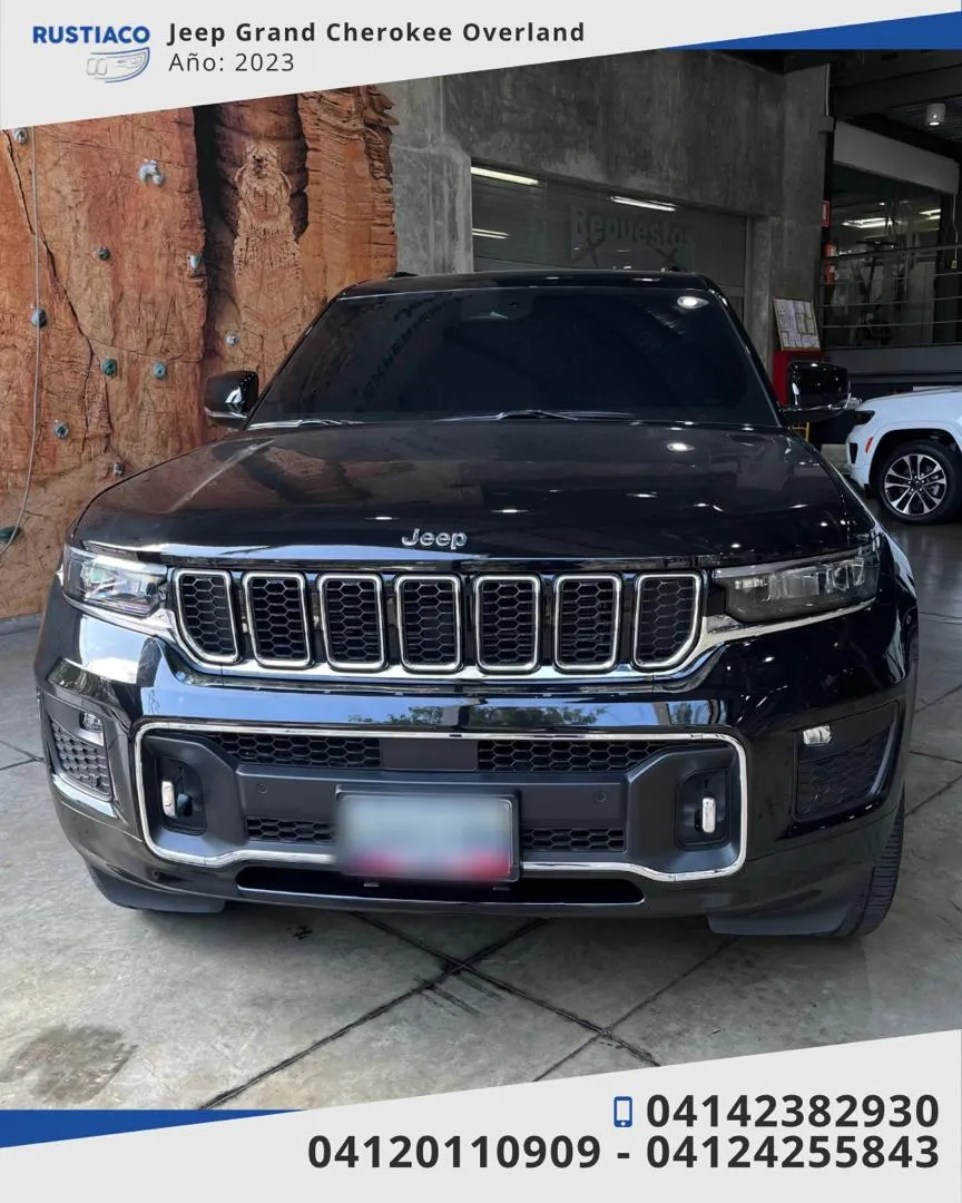 Jeep Grand Cherokee Overland 2023 Negro Caracas