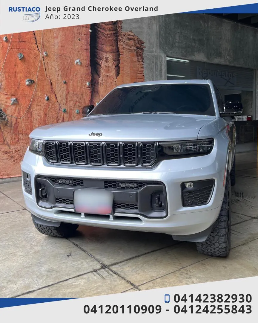 Jeep Grand Cherokee Overland 2023 Plateado Caracas