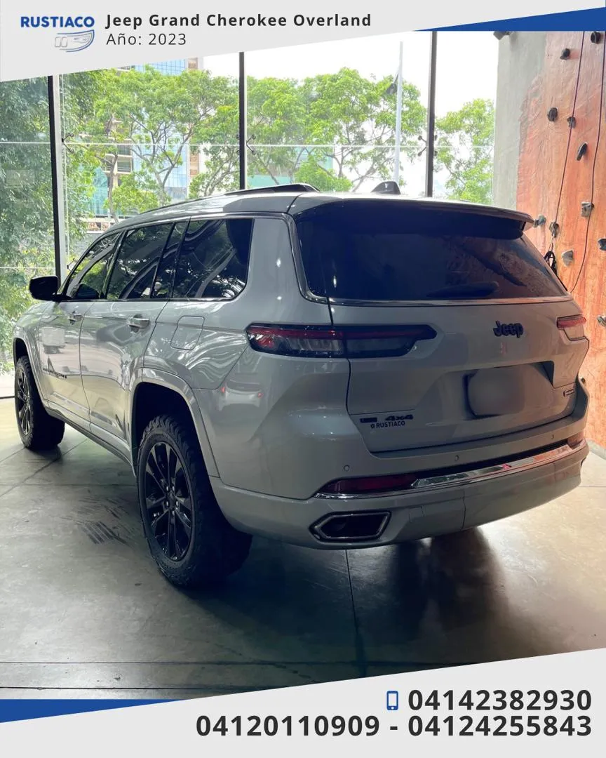 Jeep Grand Cherokee Overland 2023 Plateado Caracas