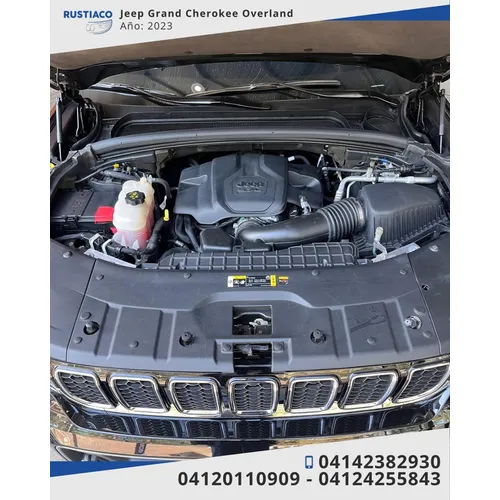 Jeep Grand Cherokee Overland L 2023 Negro Caracas