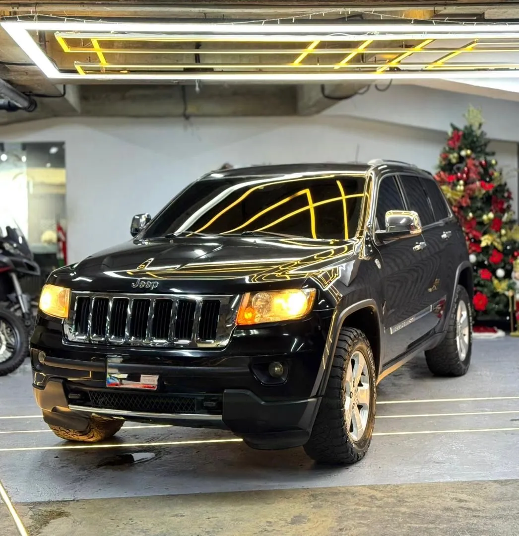 Jeep Grand Cherokee Limited 2012 Negro Caracas