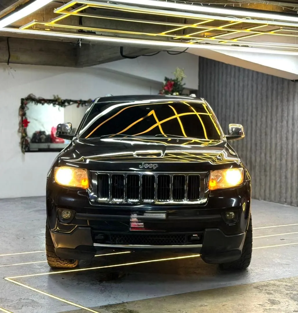 Jeep Grand Cherokee Limited 2012 Negro Caracas
