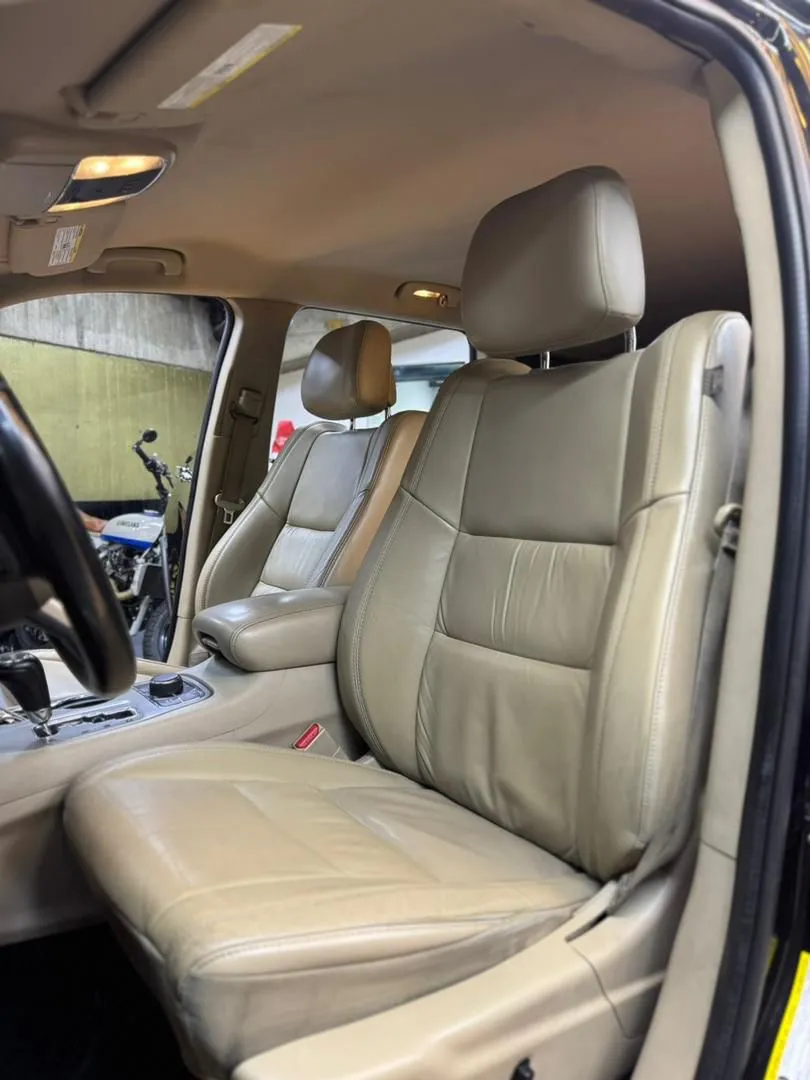 Jeep Grand Cherokee limited 4x4 2012 negro6