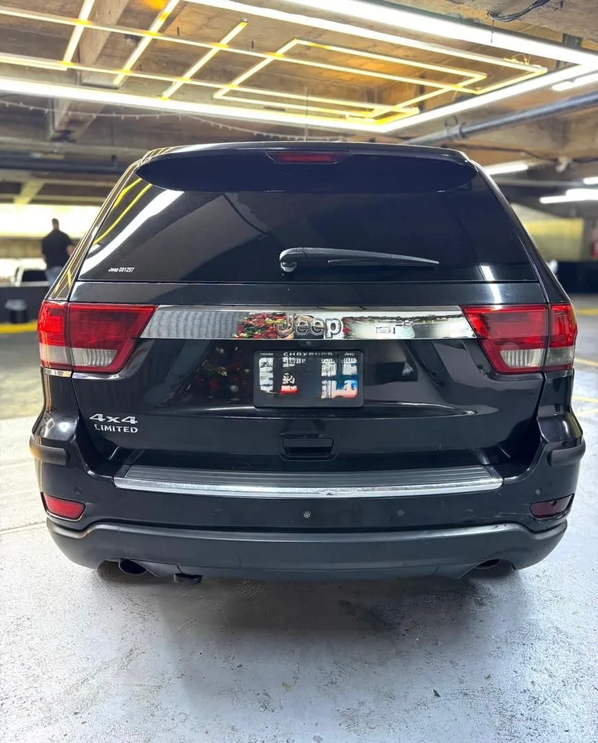 Jeep Grand Cherokee Limited 2012 Negro Caracas
