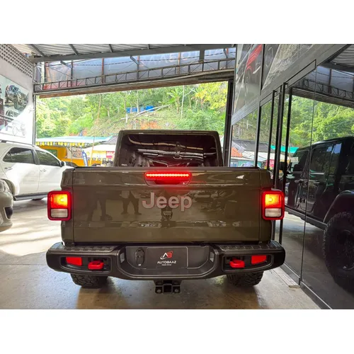 Jeep Rubicon Gladiator 2023 Verde Caracas
