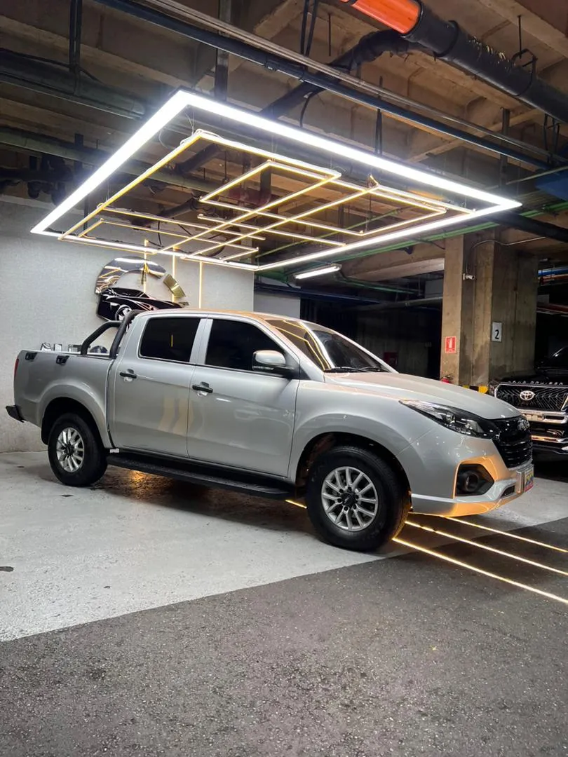 JMC Vigus GTD 2023 Plateado Caracas