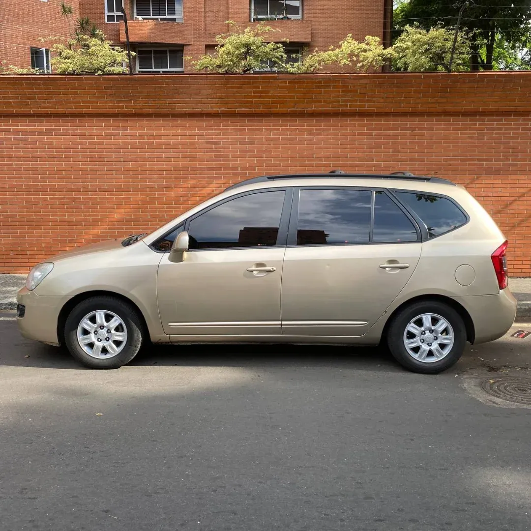 Kia Carens 2008