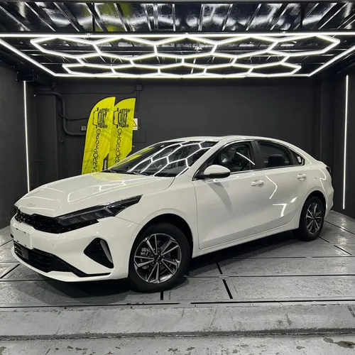 Kia K3 LX TA 2025 Blanco Caracas