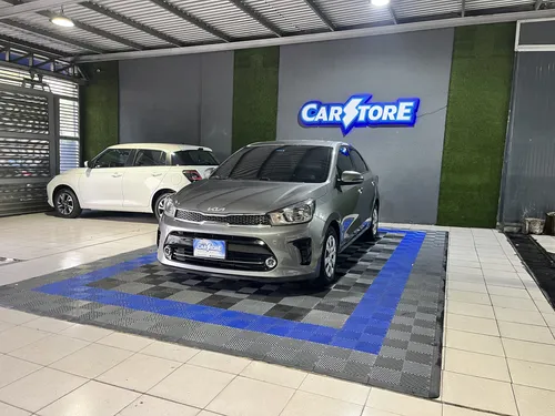 Kia Pegas Sedán 2023