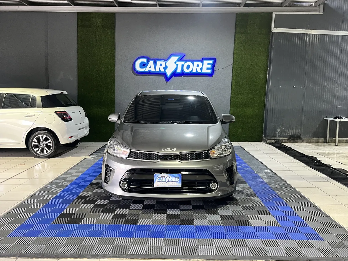 Kia Pegas 2023 Gris Caracas