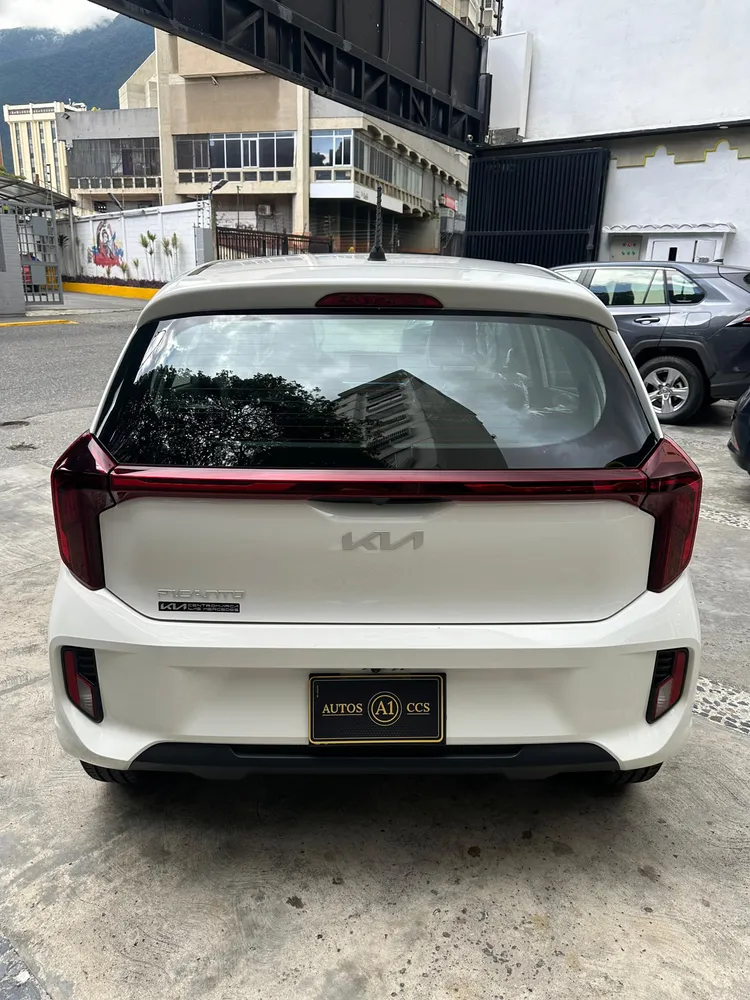Kia Picanto 2025 Blanco Caracas