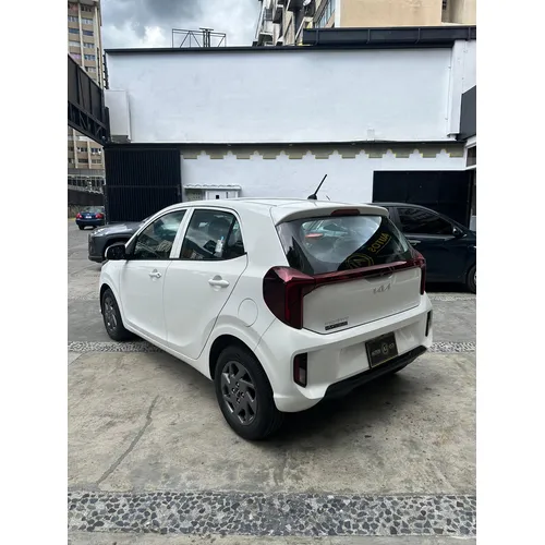 Kia Picanto 2025 Blanco Caracas
