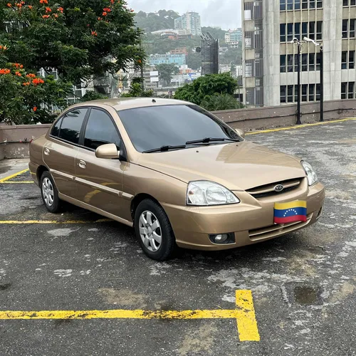 Kia Rio 2005 Dorado Caracas