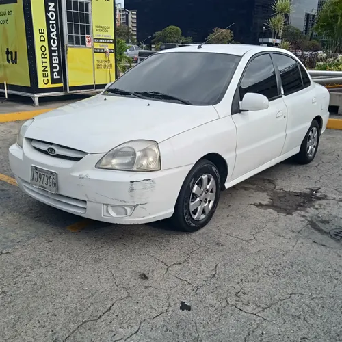 Kia Rio 2011 Blanco Caracas