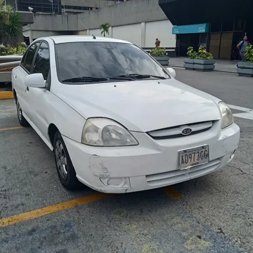 Kia Rio 2011 Blanco Caracas