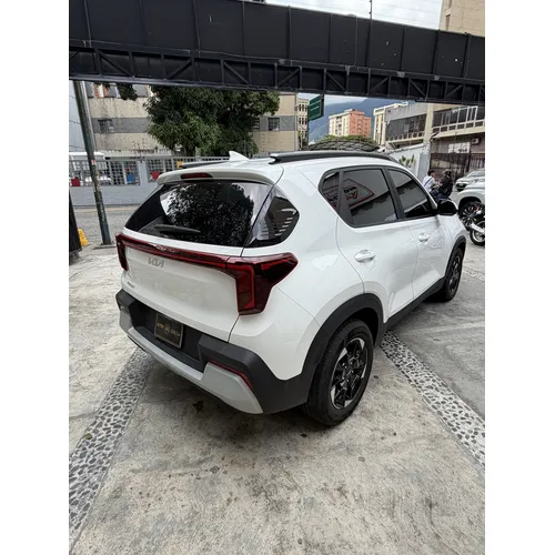 Kia Sonet 2024 Blanco Caracas