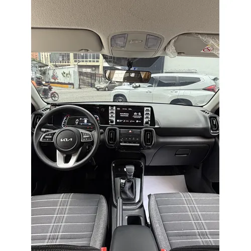 Kia Sonet 2024 Blanco Caracas