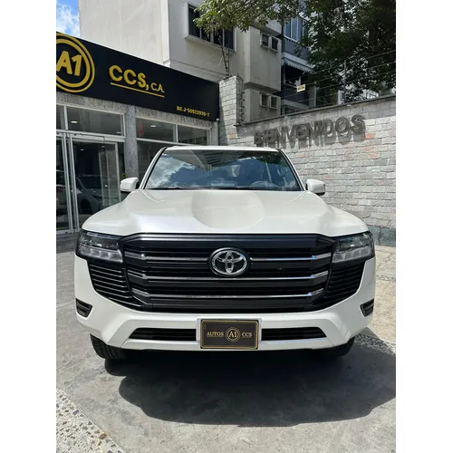 Toyota Land Cruiser 300 2025 Blanco Caracas