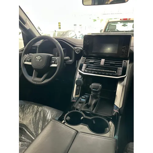 Toyota Land Cruiser 300 2025 Blanco Caracas