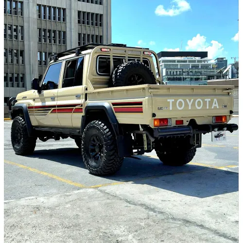 Toyota Land Cruiser Hembrita LX 2025 Beige Caracas