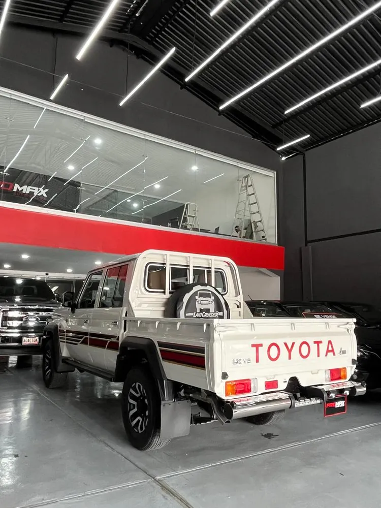 Toyota Land Cruiser LC79 LX-Z 2025 Blanco Caracas
