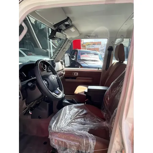 Toyota Land Cruiser 79 LX 2025 Blanco Caracas