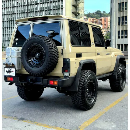 Toyota Land Cruiser Machito Dubai 2021 Dorado Caracas