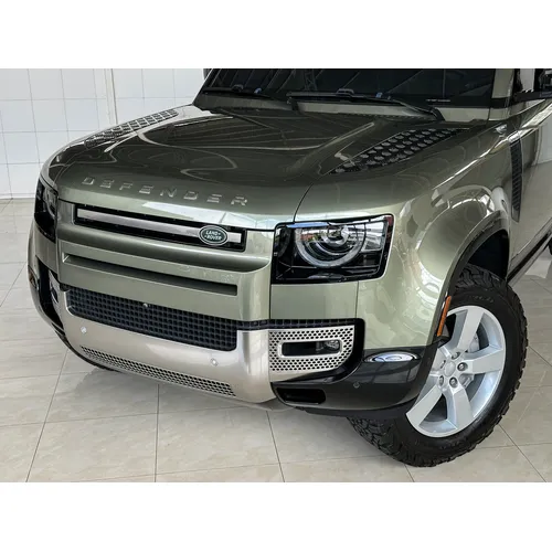 Land Rover Defender P400 2021 Verde Caracas