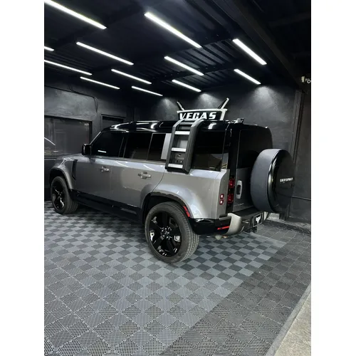 Land Rover Defender 2021 Gris Caracas