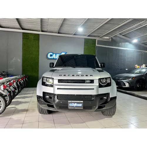Land Rover Defender P400 2023 Plateado Caracas