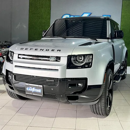 Land Rover Defender P400 2023 Plateado Caracas