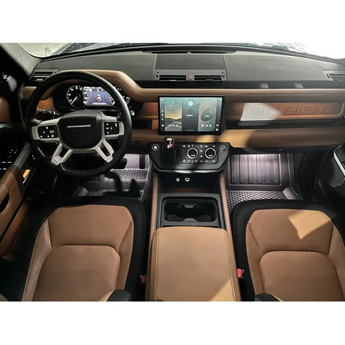 Land Rover Defender P400 2023 Plateado Caracas