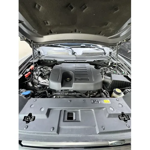 Land Rover Defender 2021 Gris Caracas