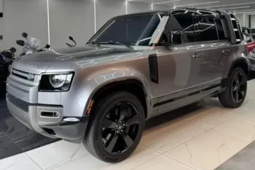 Land Rover Defender P-400 2021