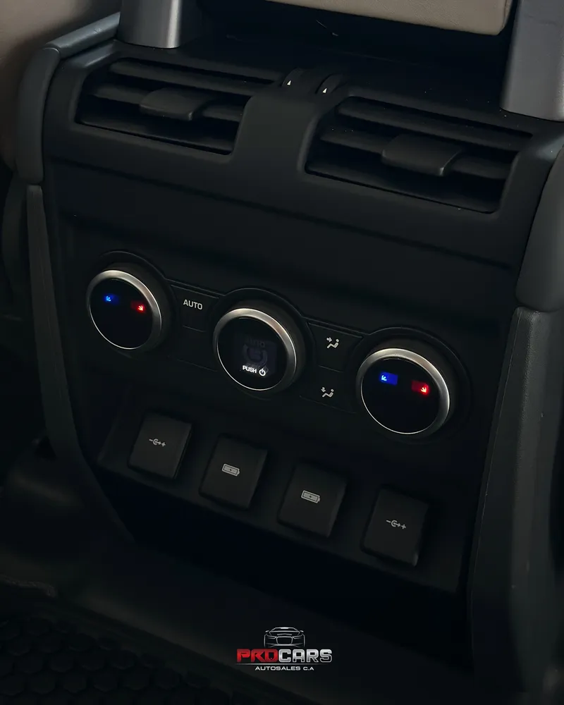 Land Rover Defender 2020 Dorado Caracas