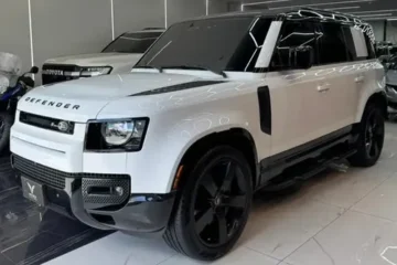 Land Rover Defender P400 X-dynamic 2025