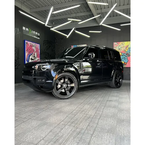 Land Rover Defender 2023 Negro Caracas