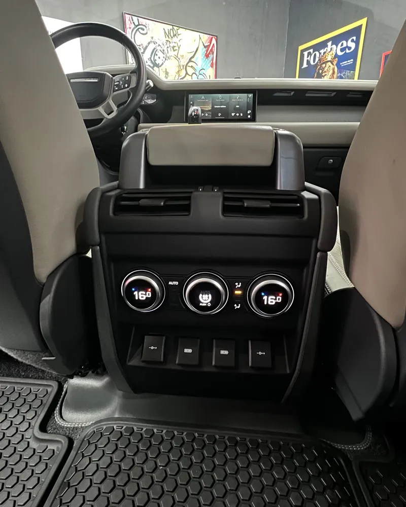 Land Rover Defender Urban 2020 Marrón Caracas