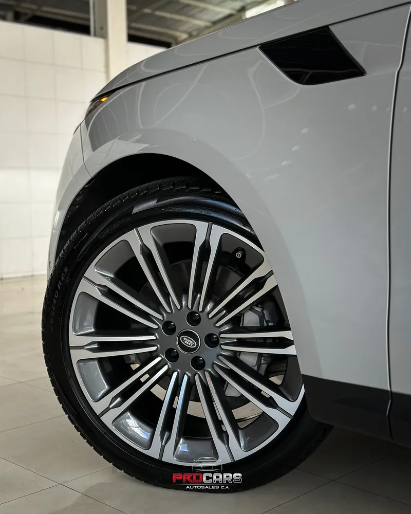 Land Rover Range Rover Sport 2023 Plateado Caracas